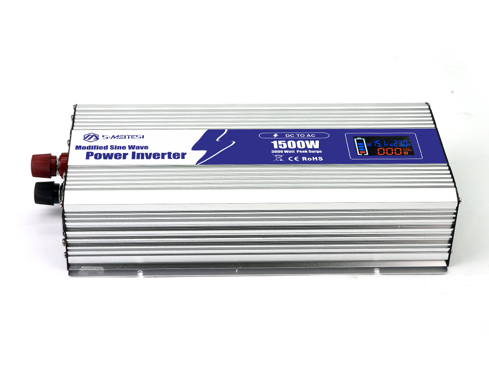 LNP1500-1500W 应急/车载/家居/户外修正波逆变器，多功能智能数显逆变器